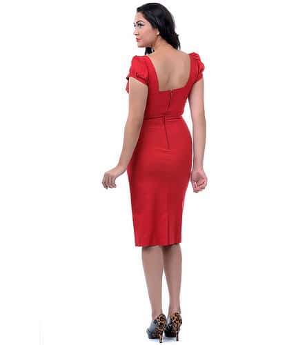 Stop Staring! Billion Dollar Fitted Dress Rød
